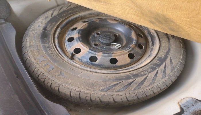 2013 Maruti Swift Dzire VXI, Petrol, Manual, 1,56,719 km, tyre