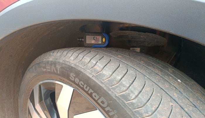 2023 Volkswagen TAIGUN GT PLUS 1.5 TSI DSG, Petrol, Automatic, 34,735 km, tyre