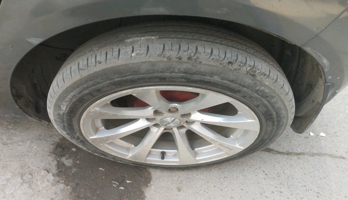 2023 Tata ALTROZ XM PLUS SUNROOF CNG, Petrol, Manual, 15,359 km, tyre