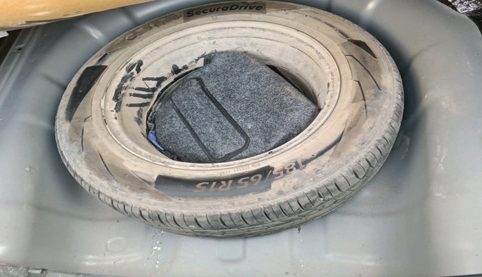 2018 Hyundai Verna 1.6 VTVT SX, Petrol, Manual, 73,490 km, tyre