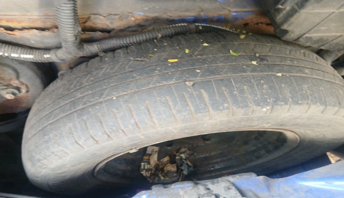 2013 Tata Nano LX, Petrol, Manual, 67,364 km, tyre