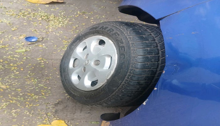 2013 Tata Nano LX, Petrol, Manual, 67,364 km, tyre