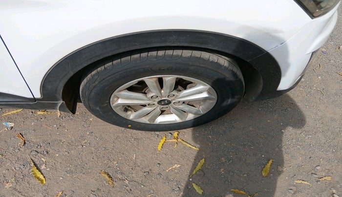 2017 Hyundai Creta SX 1.6 DIESEL, Diesel, Manual, 1,06,986 km, tyre