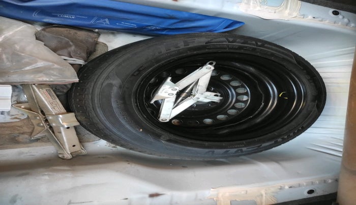 2019 Honda City 1.5L I-VTEC V MT, Petrol, Manual, 81,287 km, tyre