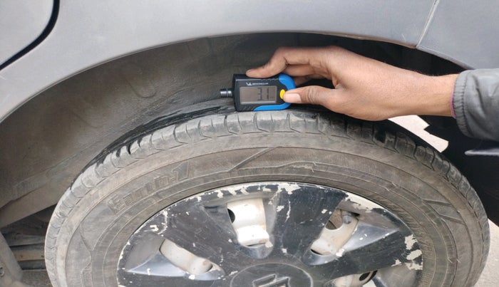 2014 Maruti Wagon R 1.0 LXI CNG, Petrol, Manual, 1,43,760 km, tyre