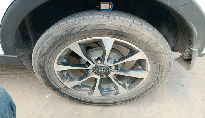 2021 Tata NEXON XZA PLUS DIESEL, Diesel, Automatic, 93,926 km, tyre