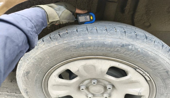 2013 Renault Duster 110 PS RXL DIESEL, Diesel, Manual, 1,32,276 km, tyre