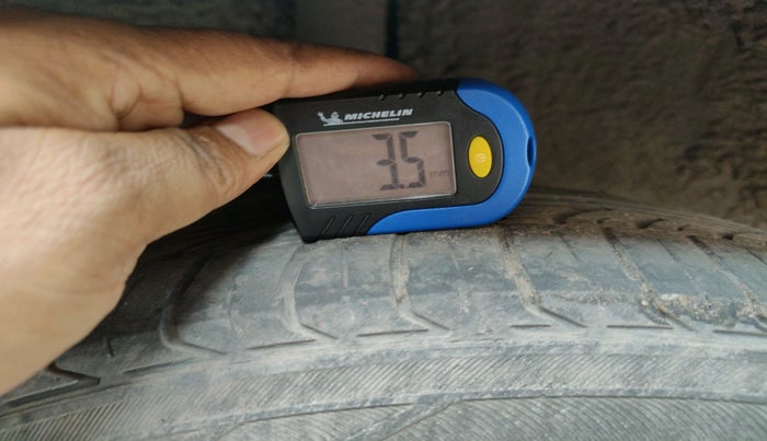 2013 Honda City 1.5L I-VTEC S AT, Petrol, Automatic, 1,27,929 km, tyre