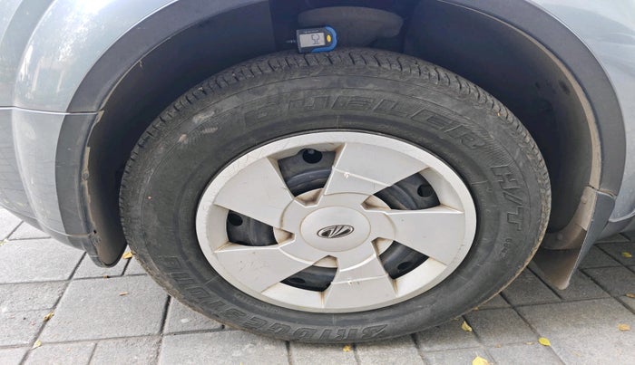 2014 Mahindra XUV500 W6, Diesel, Manual, 1,38,304 km, tyre