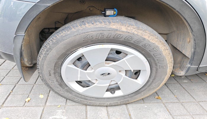 2014 Mahindra XUV500 W6, Diesel, Manual, 1,38,304 km, tyre