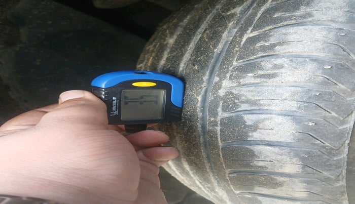 2013 Nissan Terrano XV D THP 110 PS, Diesel, Manual, 87,703 km, tyre