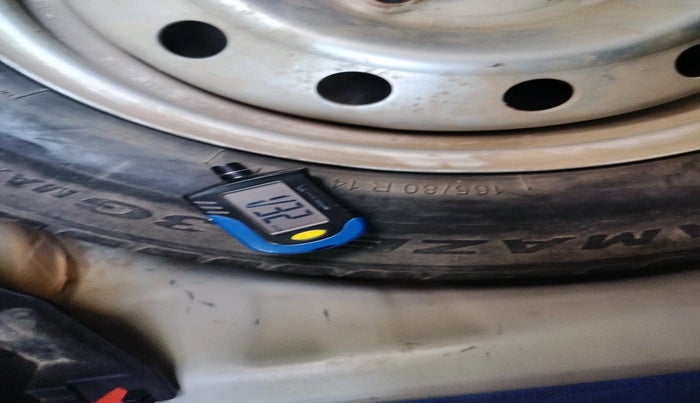 2022 Maruti Swift LXI, Petrol, Manual, 39,228 km, tyre