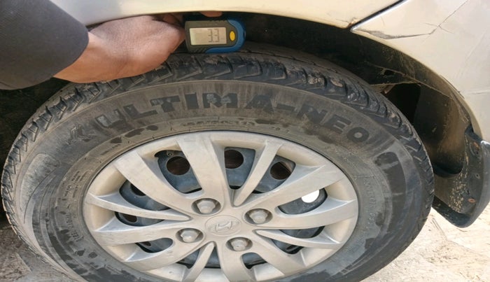 2014 Hyundai i10 SPORTZ 1.1, Petrol, Manual, 57,026 km, tyre