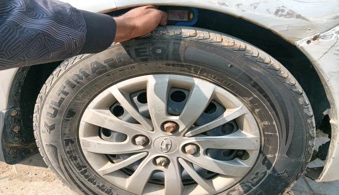 2014 Hyundai i10 SPORTZ 1.1, Petrol, Manual, 57,026 km, tyre