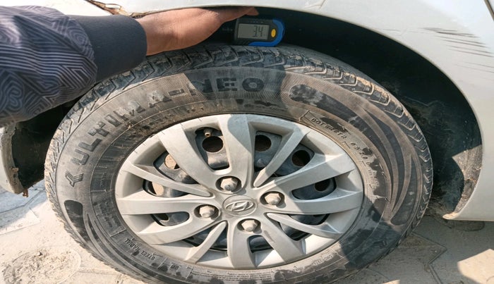 2014 Hyundai i10 SPORTZ 1.1, Petrol, Manual, 57,026 km, tyre