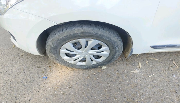 2021 Maruti Swift VXI, Petrol, Manual, 45,610 km, tyre