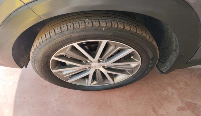 2019 Hyundai Tucson GL (O) 2WD AT PETROL, Petrol, Automatic, 74,201 km, tyre