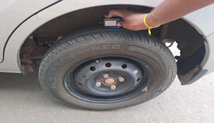 2023 Maruti Alto K10 VXI, Petrol, Manual, 25,702 km, tyre