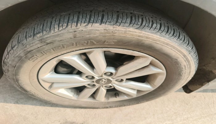 2017 Hyundai Creta SX 1.6 DIESEL, Diesel, Manual, 1,45,919 km, tyre