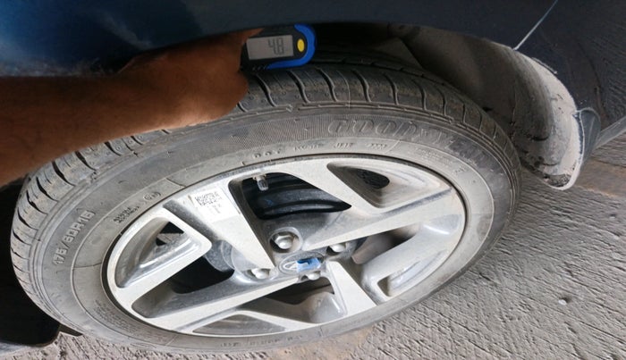 2023 Hyundai AURA SX 1.2 (O), Petrol, Manual, 2,702 km, tyre