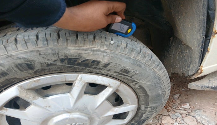 2016 Mahindra TUV300 T6, Diesel, Manual, 79,027 km, tyre