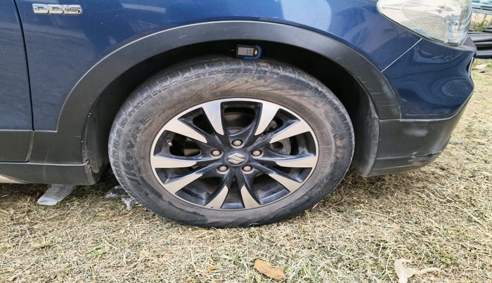 2018 Maruti S Cross ZETA 1.3, Diesel, Manual, 1,20,422 km, tyre