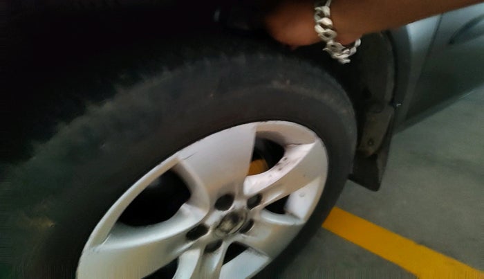 2011 Skoda Fabia ELEGANCE 1.2 MPI, Petrol, Manual, 87,993 km, tyre