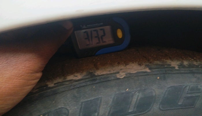 2012 BMW 3 Series 320d, Diesel, Automatic, 1,09,961 km, tyre