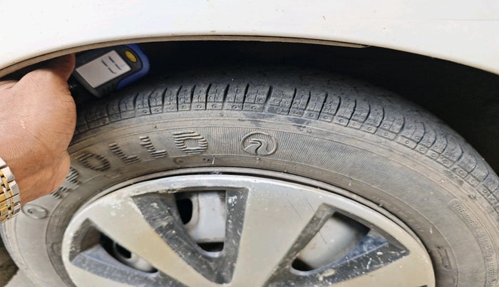 2010 Maruti Zen Estilo LXI, Petrol, Manual, 42,800 km, tyre