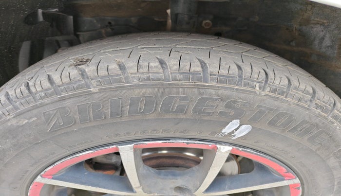 2015 Maruti Swift VDI, Diesel, Manual, 1,91,356 km, tyre