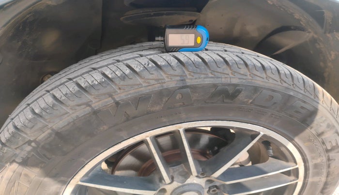 2012 Renault Duster 85 PS RXE DIESEL, Diesel, Manual, 1,02,756 km, tyre