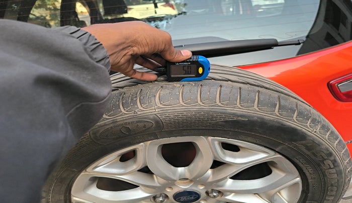 2016 Ford Ecosport TITANIUM 1.5L DIESEL, Diesel, Manual, 1,19,180 km, tyre