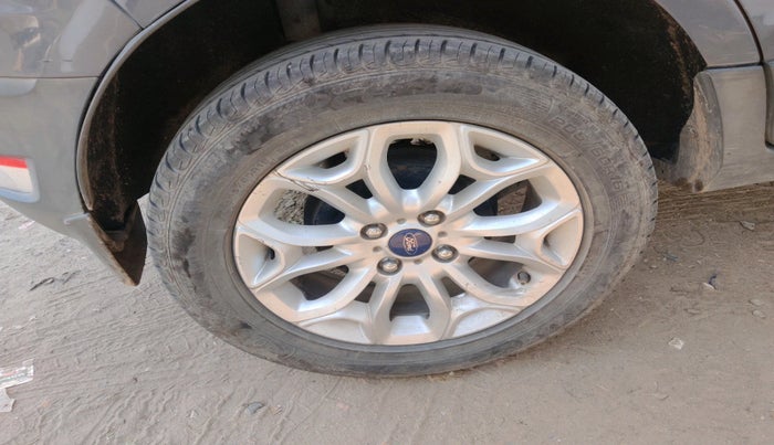 2017 Ford Ecosport TITANIUM 1.5L PETROL AT, Petrol, Automatic, 82,642 km, tyre