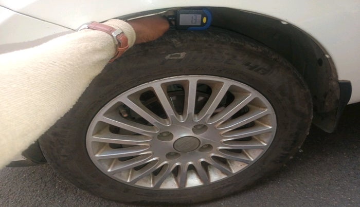 2015 Tata Zest XM PETROL, Petrol, Manual, 1,38,536 km, tyre