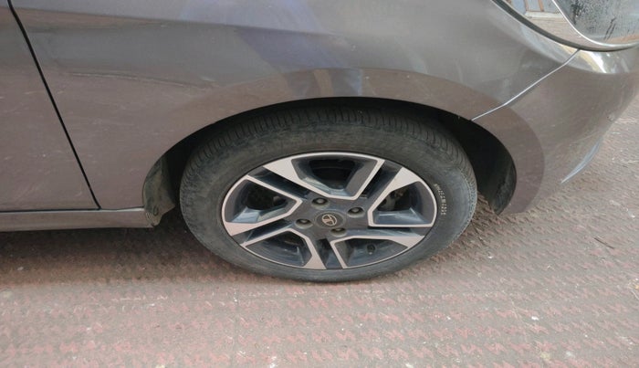 2017 Tata TIGOR XZ (O) PETROL, Petrol, Manual, 22,977 km, tyre