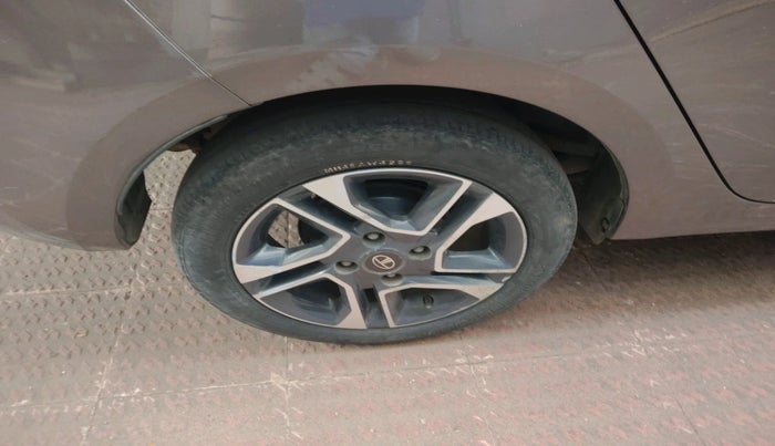 2017 Tata TIGOR XZ (O) PETROL, Petrol, Manual, 22,977 km, tyre