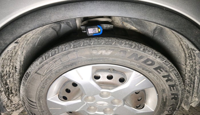 2019 Mahindra XUV300 W6 1.5 DIESEL, Diesel, Manual, 72,881 km, tyre