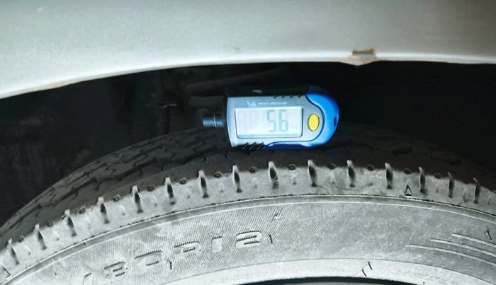 2011 Maruti Alto LXI CNG, Petrol, Manual, 94,968 km, tyre