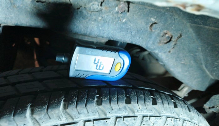 2011 Maruti Alto LXI CNG, Petrol, Manual, 94,968 km, tyre