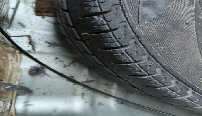 2016 Renault Kwid RXT 0.8, Petrol, Manual, 77,970 km, tyre