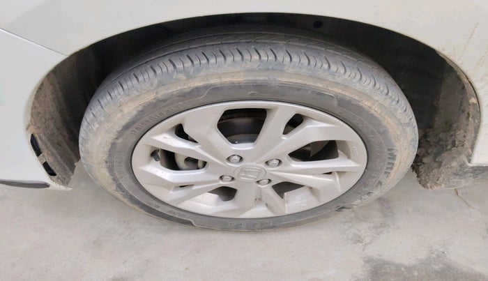 2020 Honda Amaze 1.2L I-VTEC V, Petrol, Manual, 31,204 km, tyre