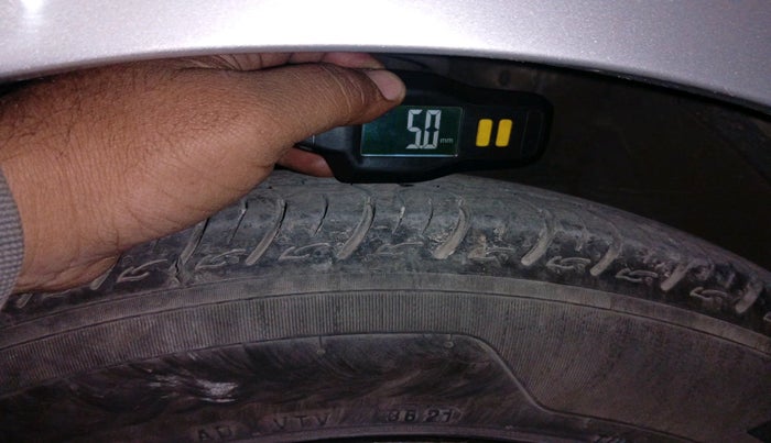 2011 Hyundai Verna FLUIDIC 1.6 VTVT, Petrol, Manual, 73,764 km, tyre