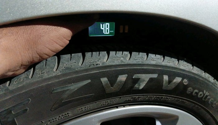 2011 Hyundai Verna FLUIDIC 1.6 VTVT, Petrol, Manual, 73,764 km, tyre