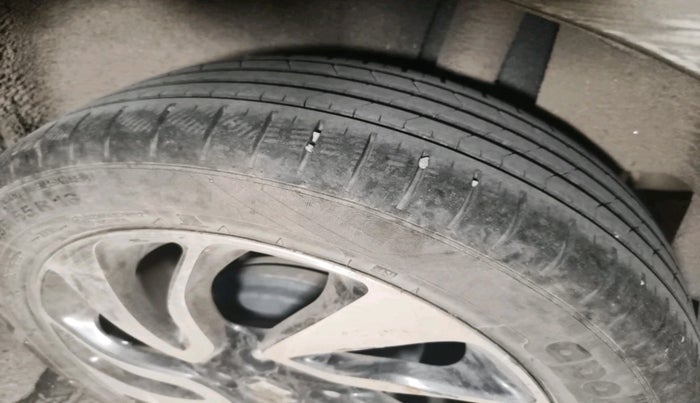 2021 Maruti Baleno ZETA CVT PETROL 1.2, Petrol, Automatic, 41,271 km, tyre