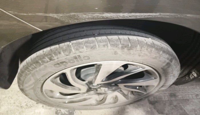 2021 Maruti Baleno ZETA CVT PETROL 1.2, Petrol, Automatic, 41,271 km, tyre