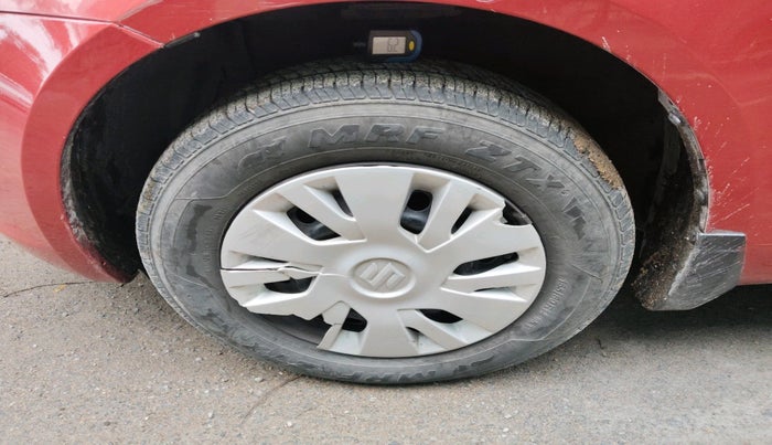 2013 Maruti Swift VDI, Diesel, Manual, 1,22,028 km, tyre