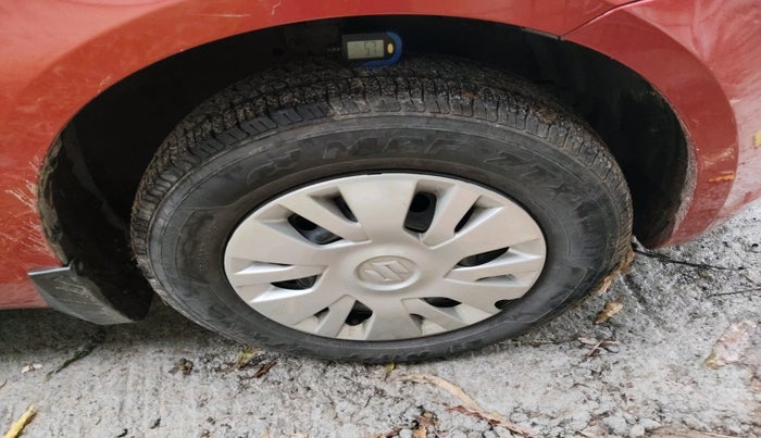 2013 Maruti Swift VDI, Diesel, Manual, 1,22,028 km, tyre