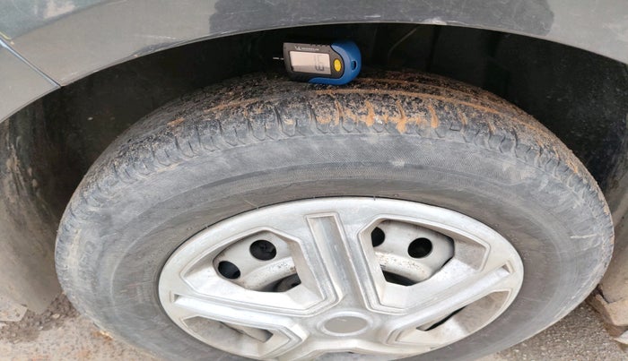 2020 Tata ALTROZ XE PETROL, Petrol, Manual, 51,974 km, tyre