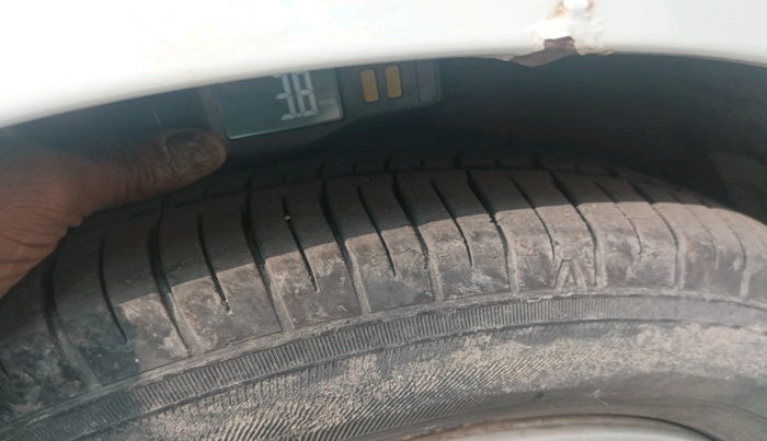 2012 Hyundai i10 SPORTZ 1.2, Petrol, Manual, 48,091 km, tyre