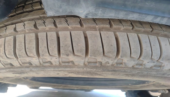 2025 Mahindra SCORPIO-N Z4 DIESEL MT 4WD 7 STR, Diesel, Manual, 39,375 km, tyre